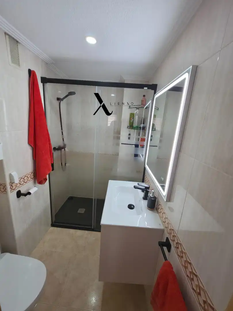 Badezimmer von Wohnung zum Verkauf in Murcia mit Klimaanlage, Heizung und Möbliert
