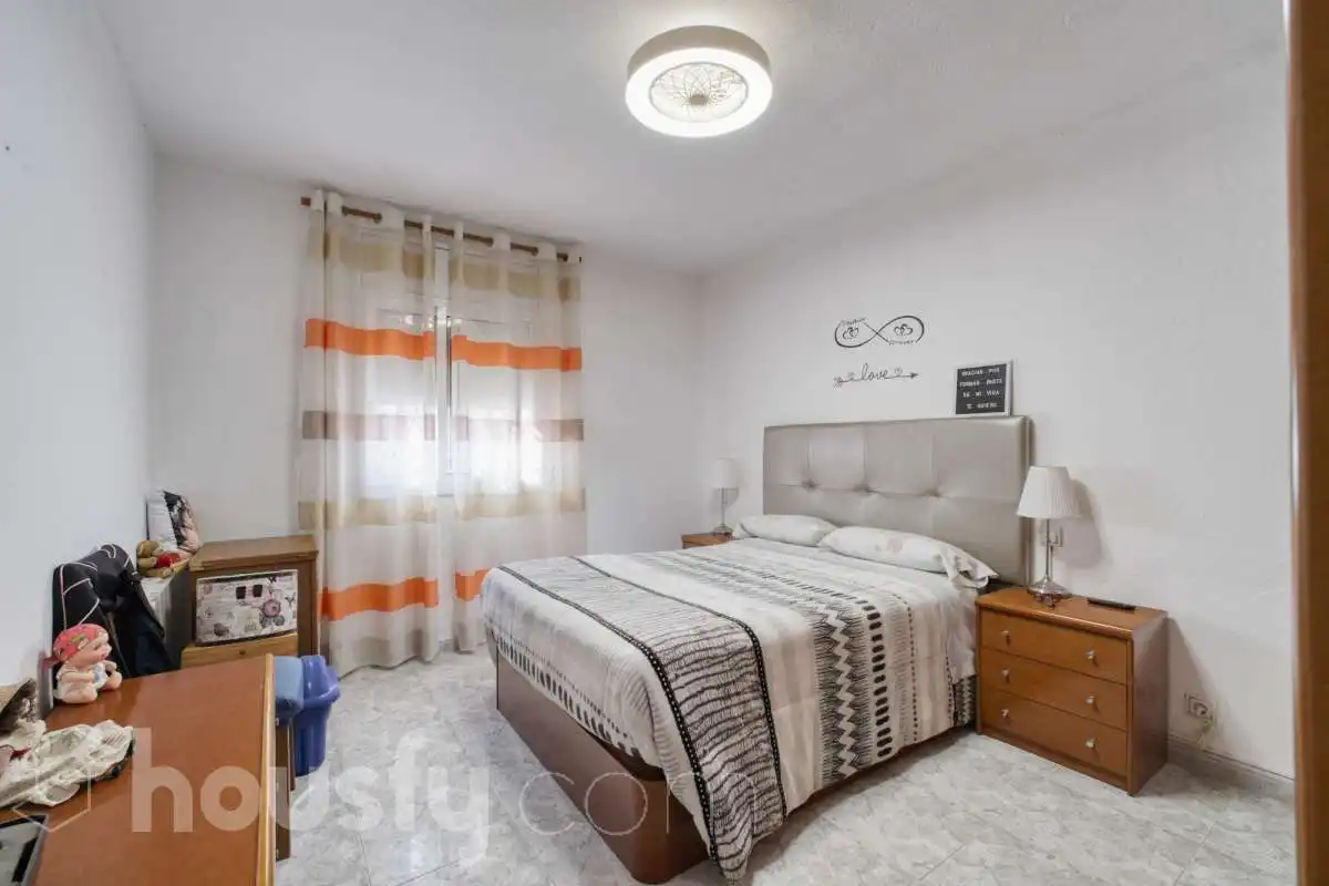 Bedroom of Flat for sale in Vilafranca del Penedès  with Air Conditioner, Heating and Storage room
