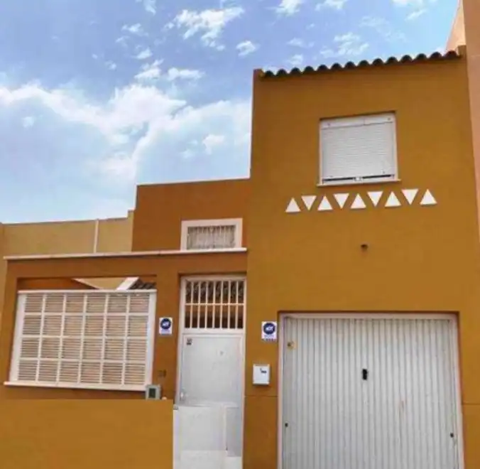 Adossat en venda a Benahadux
