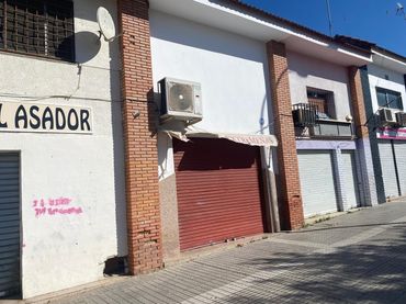 Local comercial en venda a Carretera de Sevilla - Los Montitos