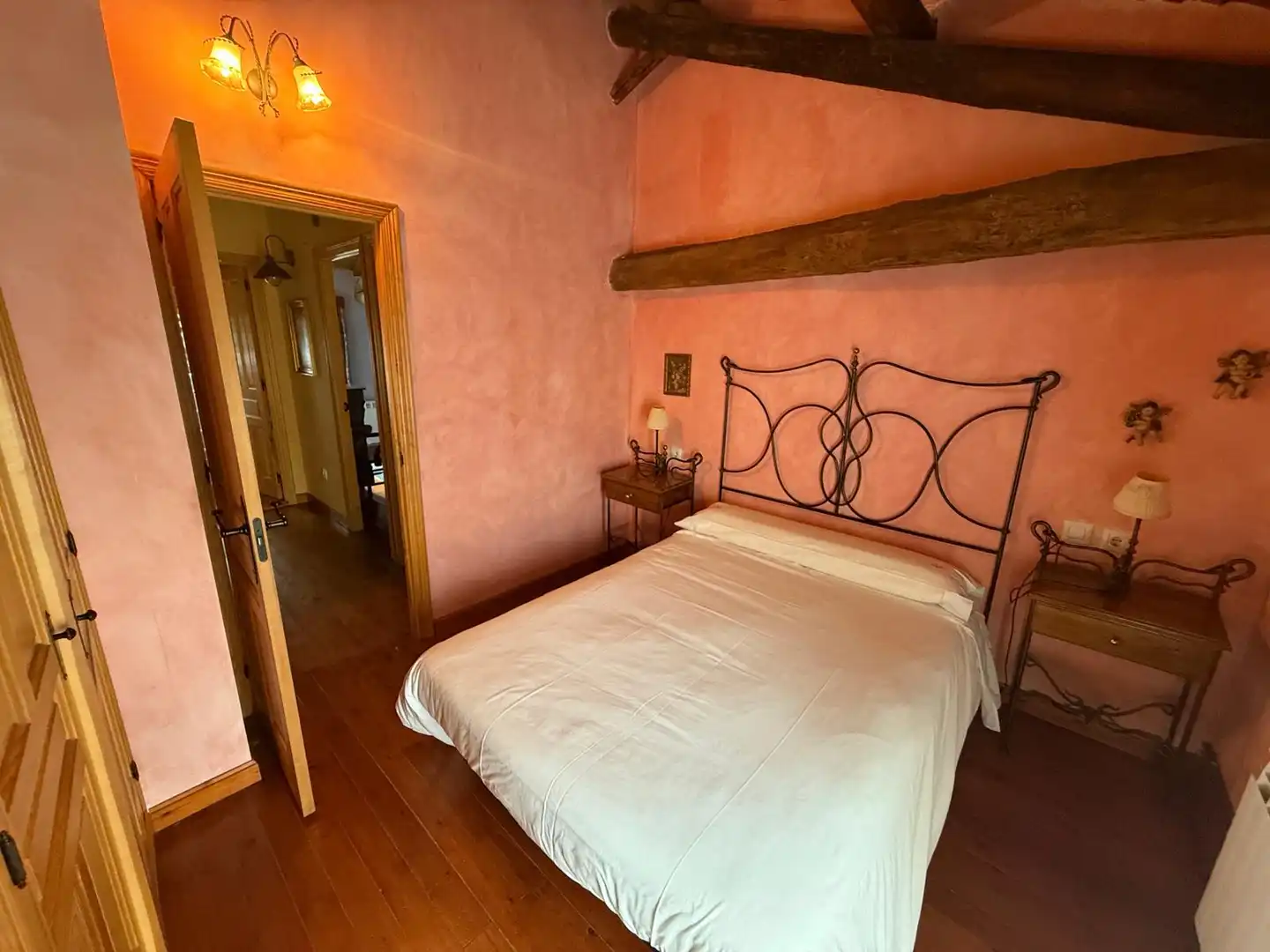 Habitación de Casa adosada en venta en La Torre con Calefacción, Jardín privado y Terraza