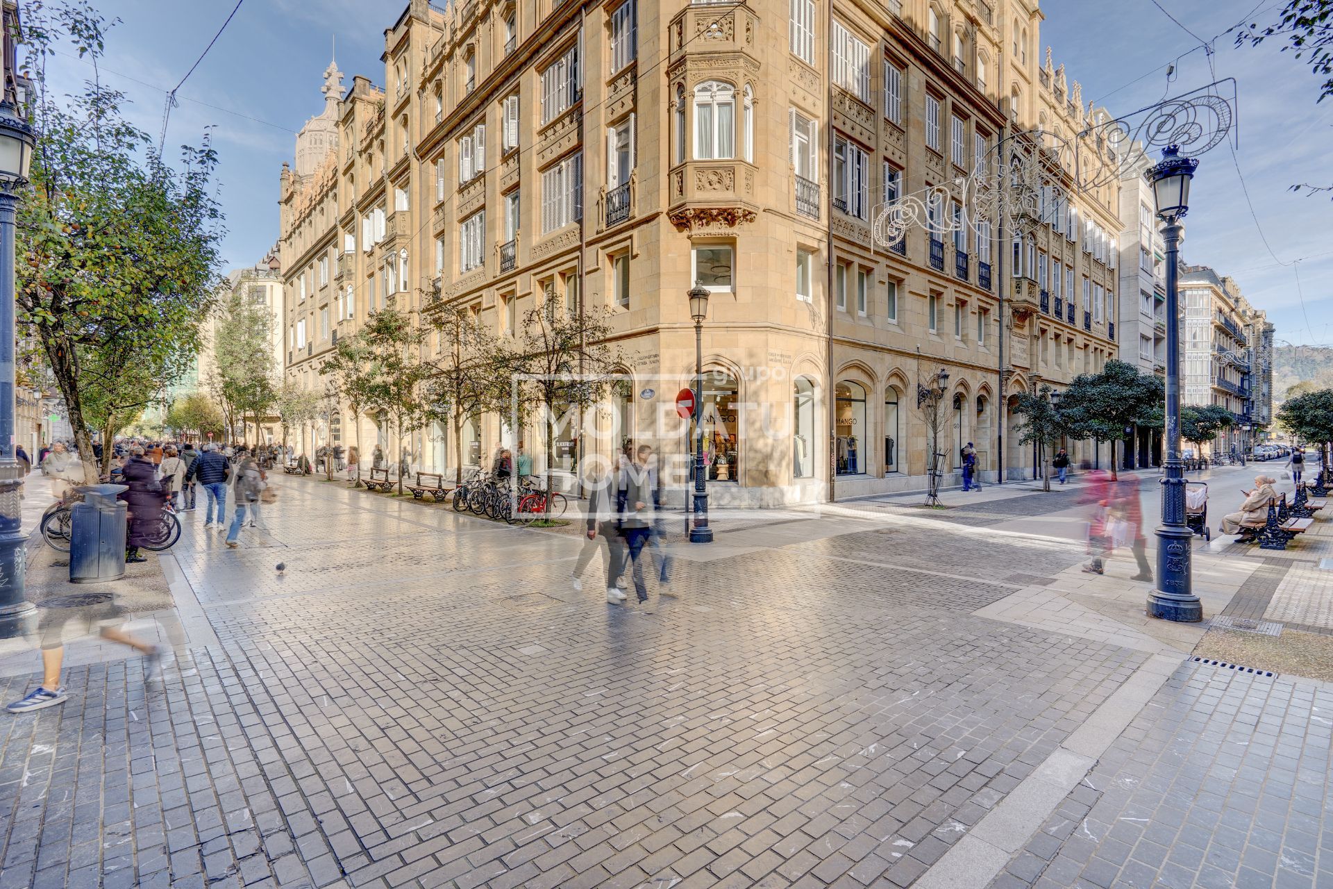 Vista exterior de Pis en venda en Donostia - San Sebastián  amb Calefacció