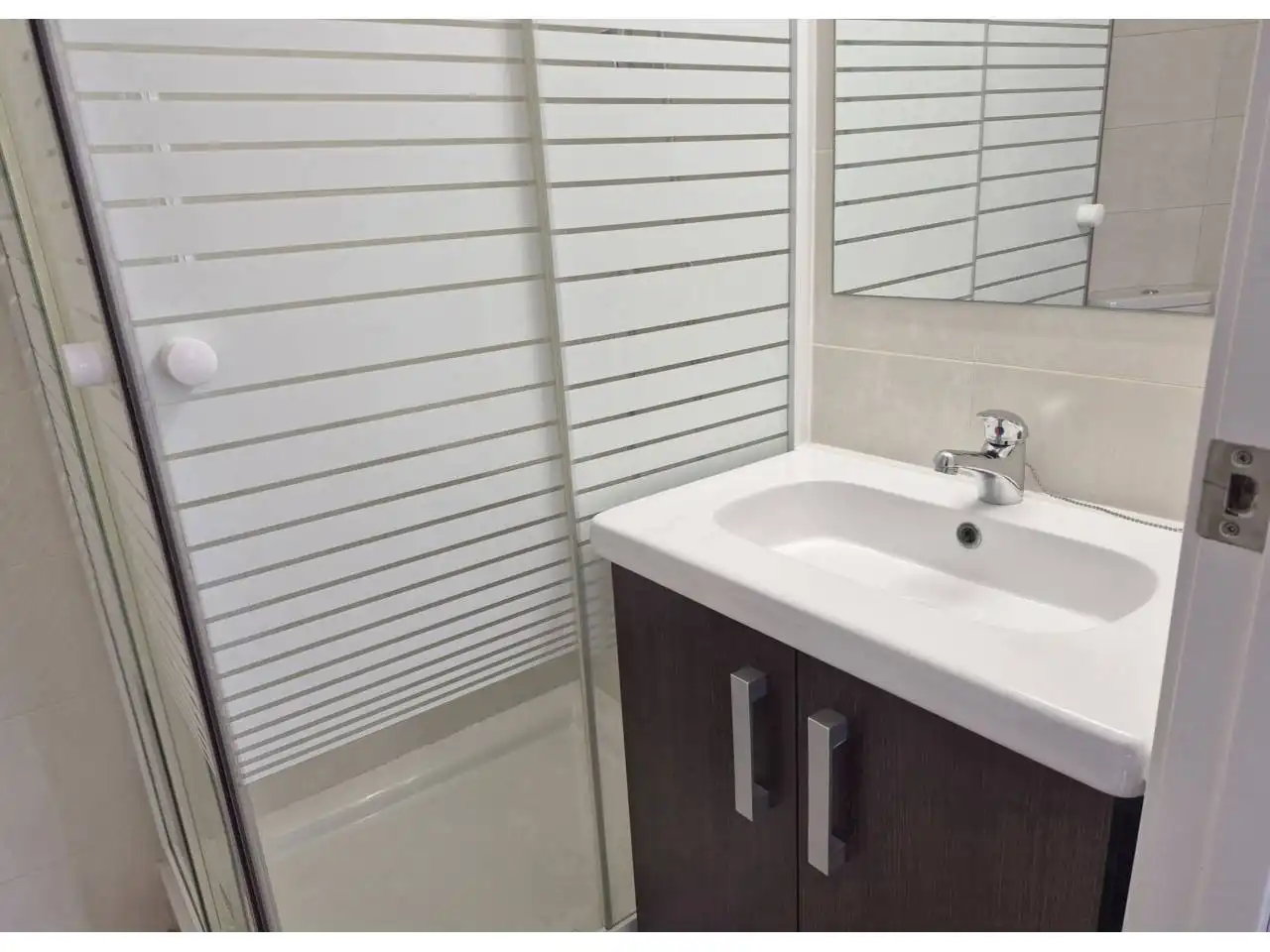 Baño de Piso en venta en Cubelles con Aire acondicionado, Calefacción y Amueblado
