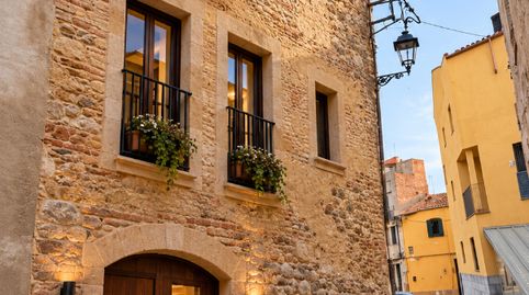 Foto 5 de Casa adosada en venda a Carrer de Garriguella, 23, Peralada, Girona