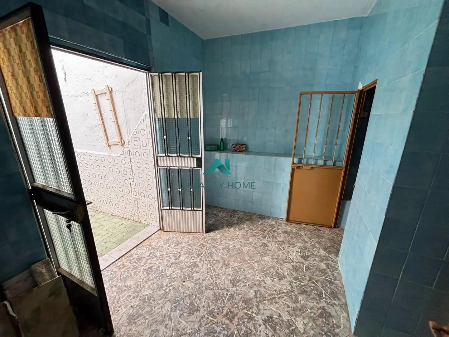 Houses for sale in Jamilena  with Air Conditioner, Terrace and Balcony