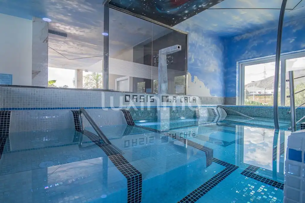 Schwimmbecken von Wohnung zum Verkauf in Finestrat mit Klimaanlage, Privatgarten und Terrasse