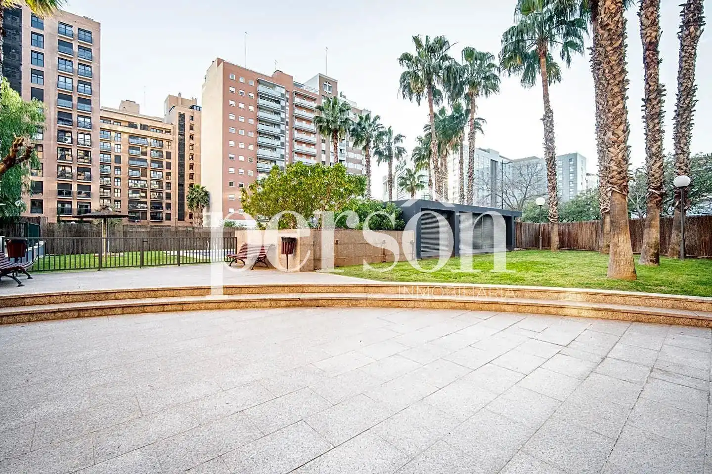 Exterior view of Flat for rent in Valencia  with Air Conditioner, Heating and Private garden