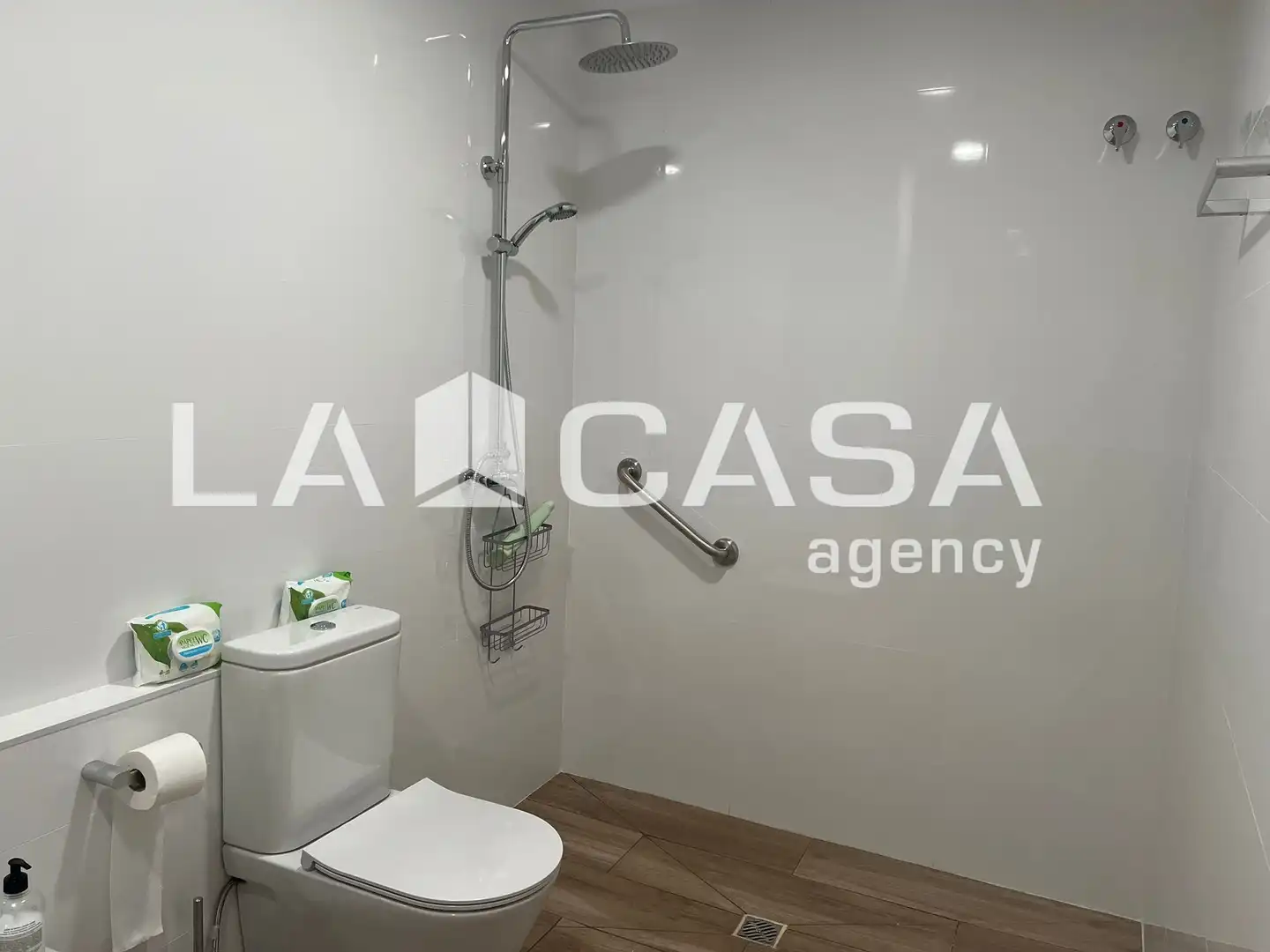 Flat with terrace for sale in Calle Radio Algeciras, imagen 10