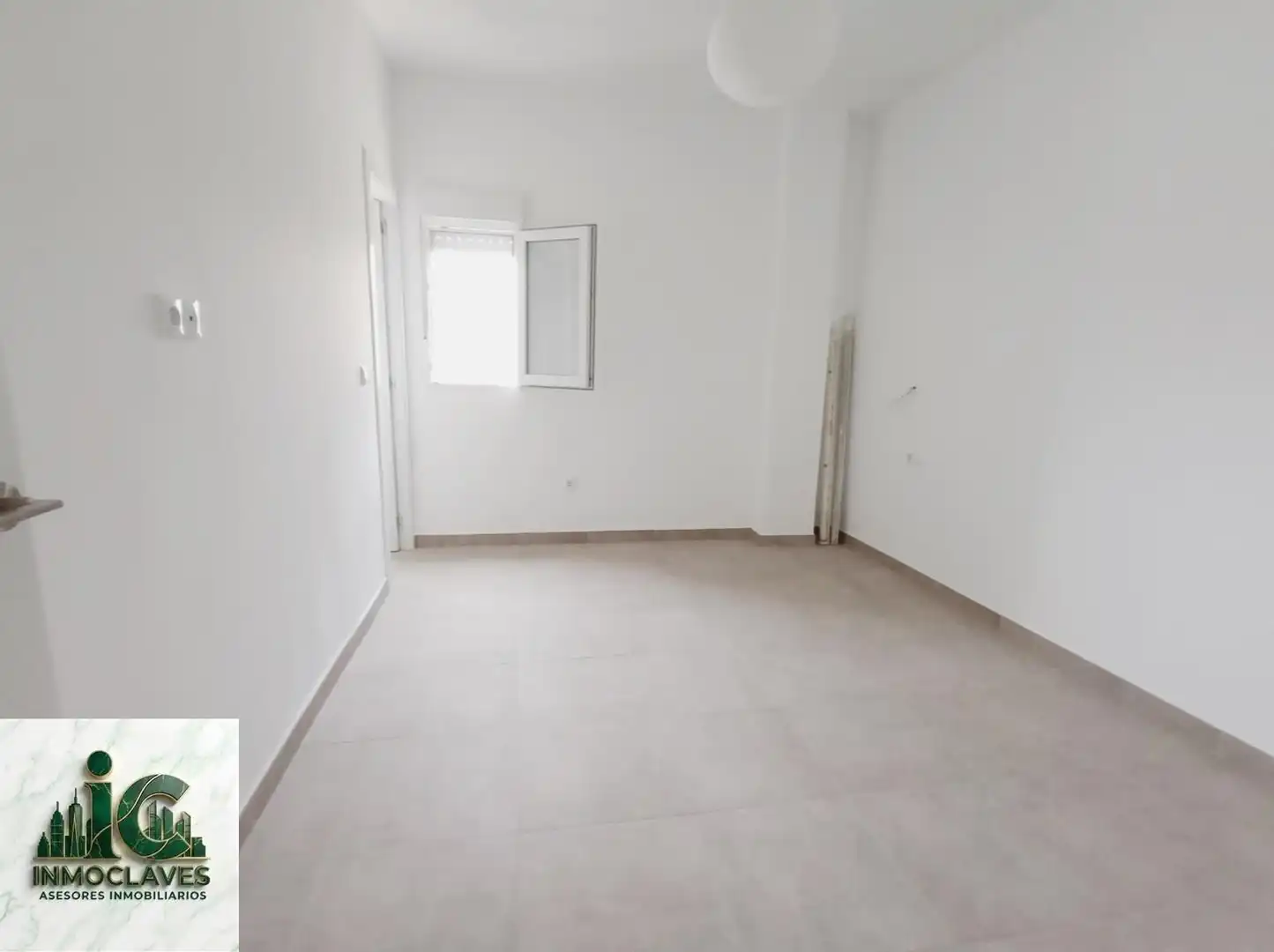 Dormitori de Casa o xalet en venda en Algeciras
