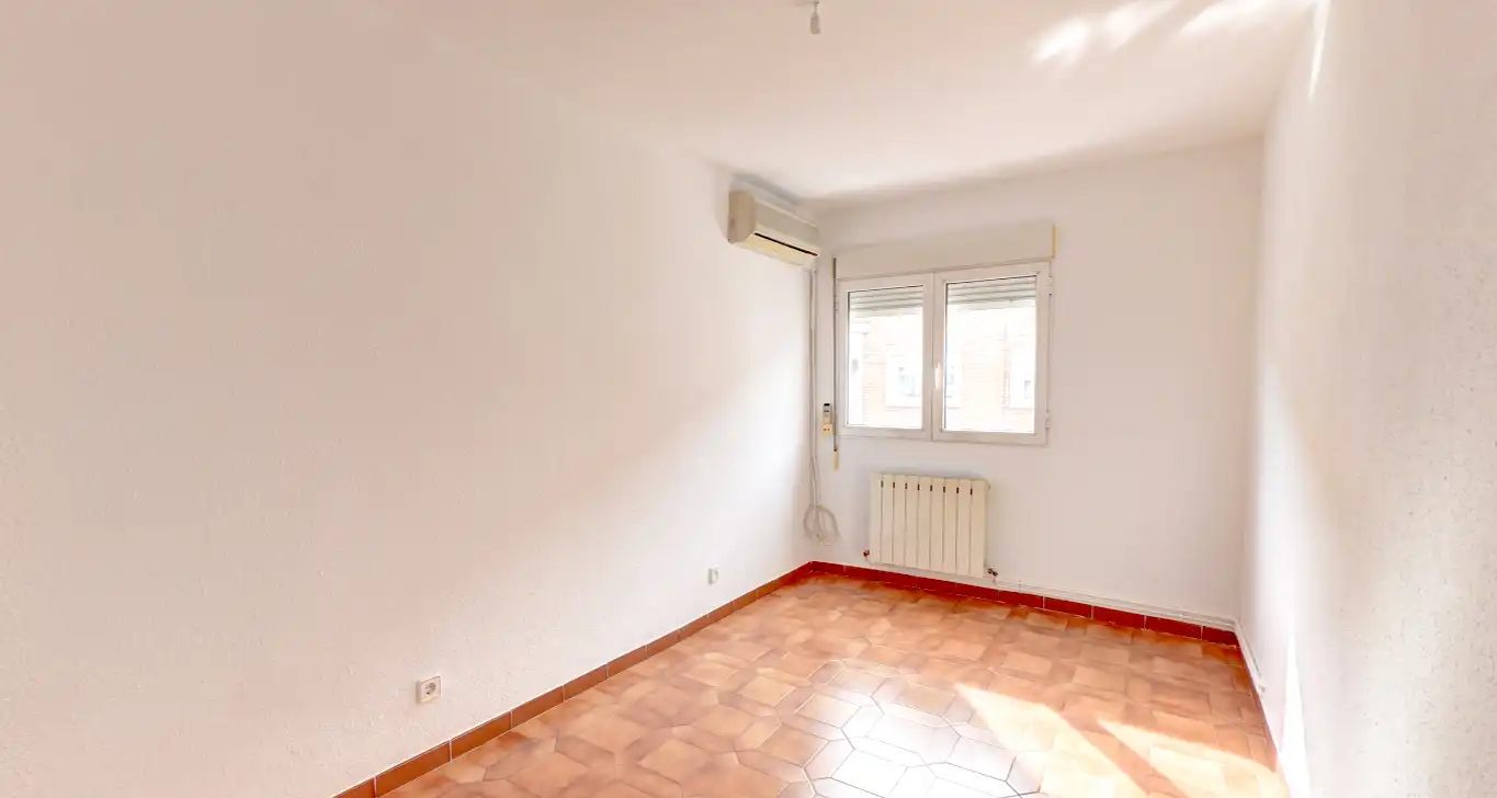 Bedroom of Flat for sale in Zaragoza  with Heating