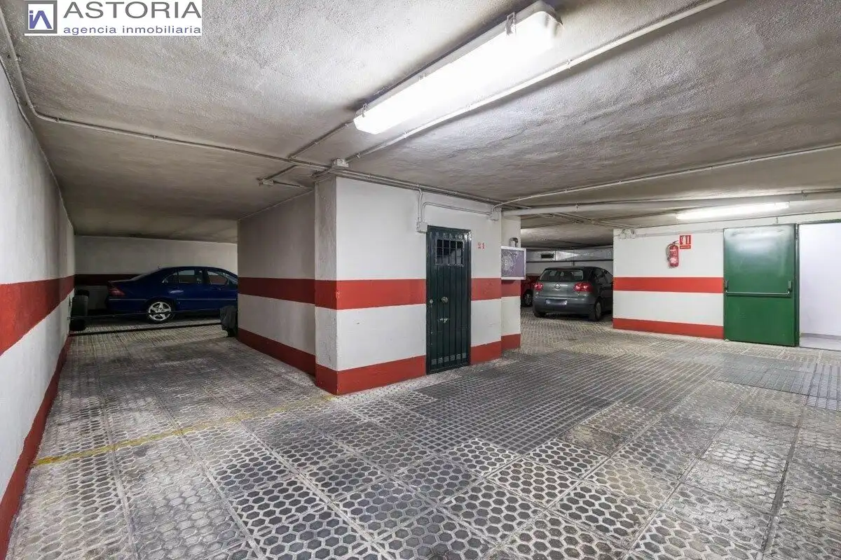 Einzelparkplatz zur Miete in Avenida Constitución 44, imagen 8