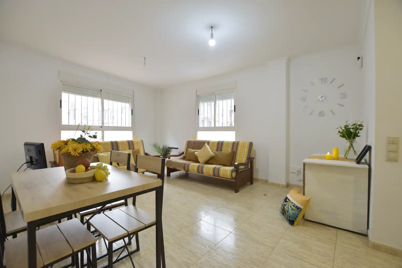 Piso de alquiler en Rafelbuñol / Rafelbunyol, Valencia