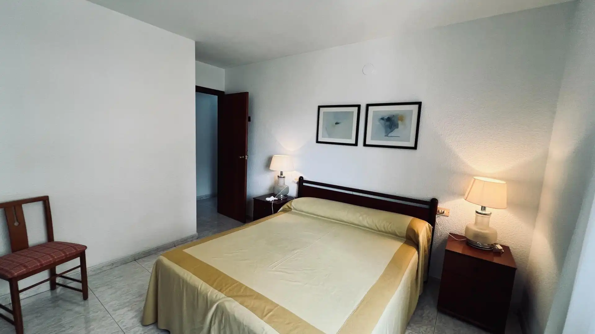 Dormitori de Apartament en venda en Benicasim / Benicàssim amb Jardí privat, Terrassa i Traster