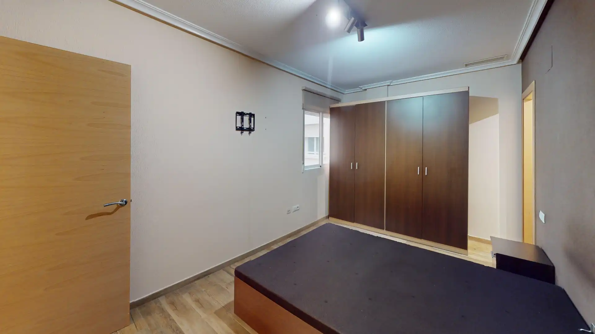 Habitación de Piso en venta en Elche / Elx con Aire acondicionado, Calefacción y Terraza