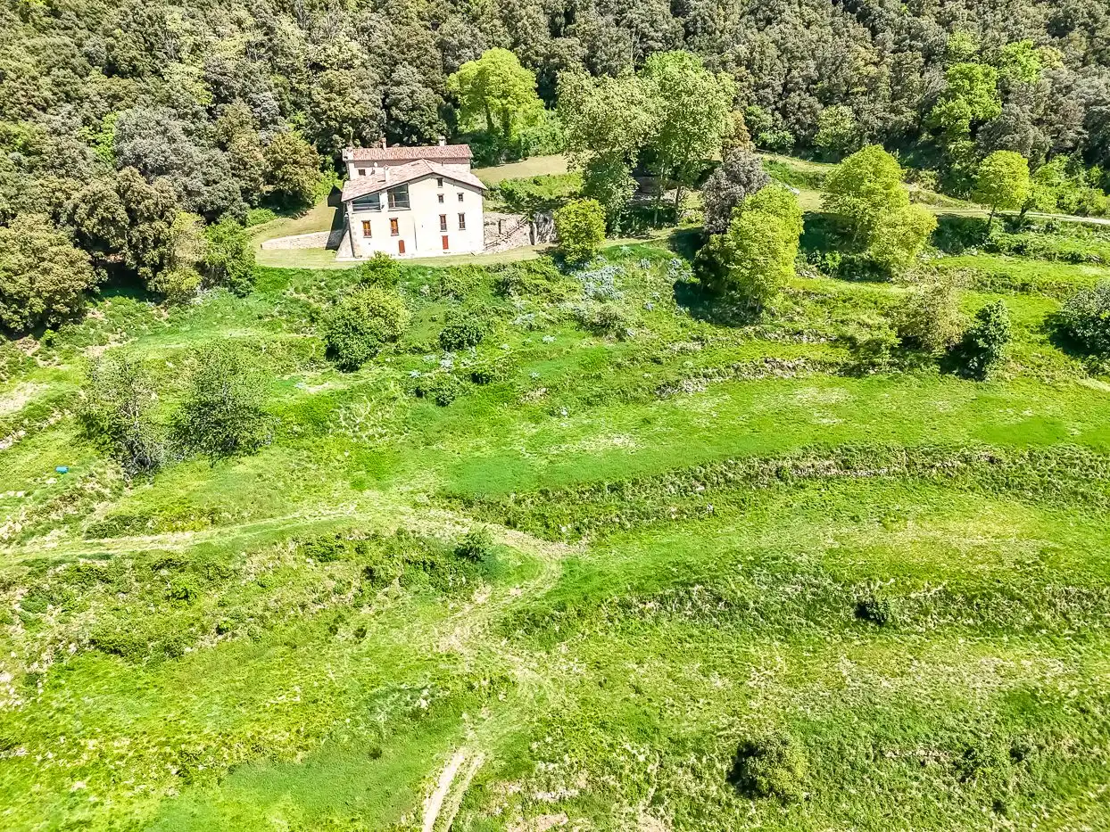 Casa rústica con jardín en venta en Sant Joan Les Fonts, imagen 8