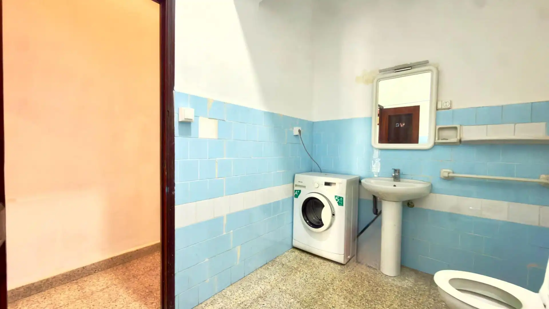 Bathroom of Flat for sale in Ribadavia  with Heating, Furnished and Balcony