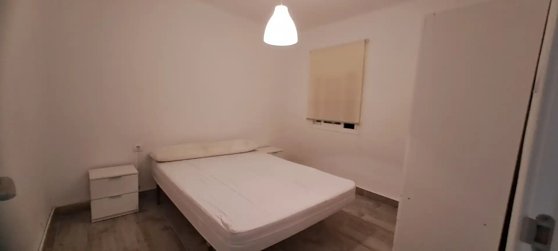 Flat for rent in Avenida Virgen del Rocío, Centro - Doña Mercedes