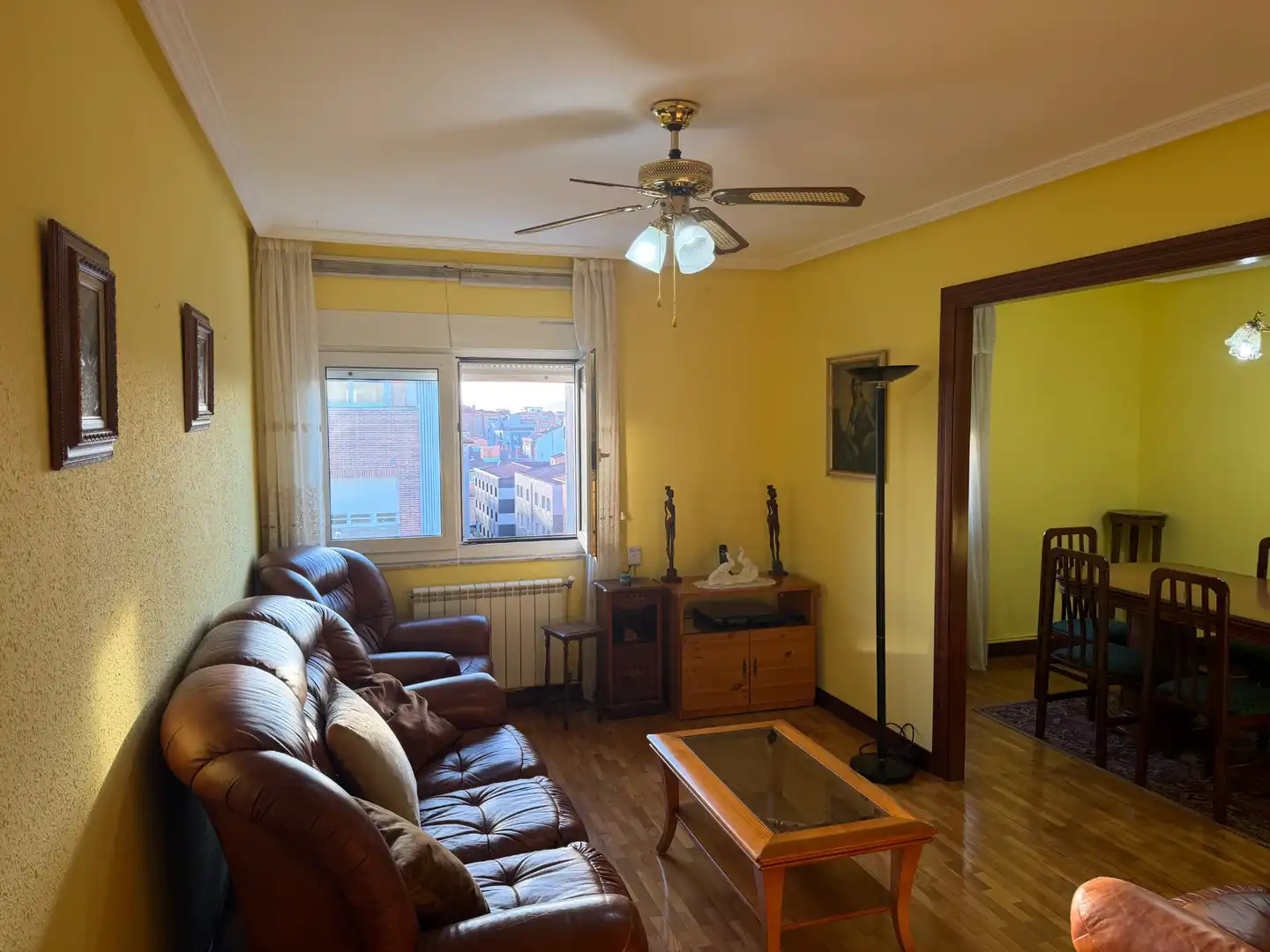 Piso con ascensor en venta en Calle María Cristina 32, imagen 2