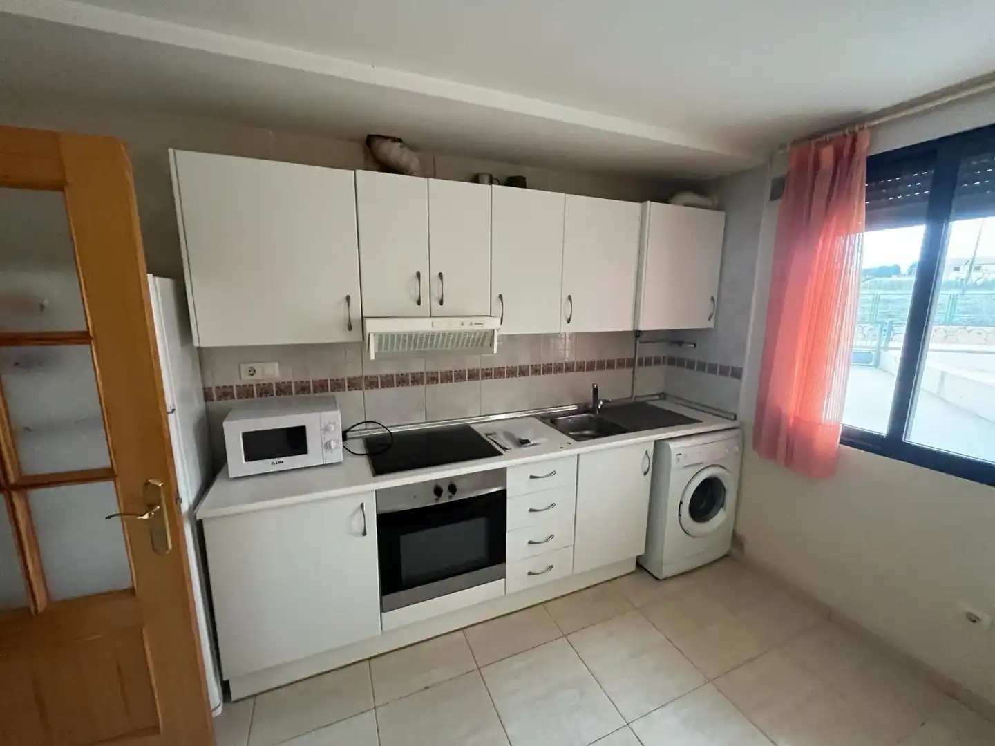 Cocina de Piso en venta en Almansa con Calefacción, Amueblado y Balcón