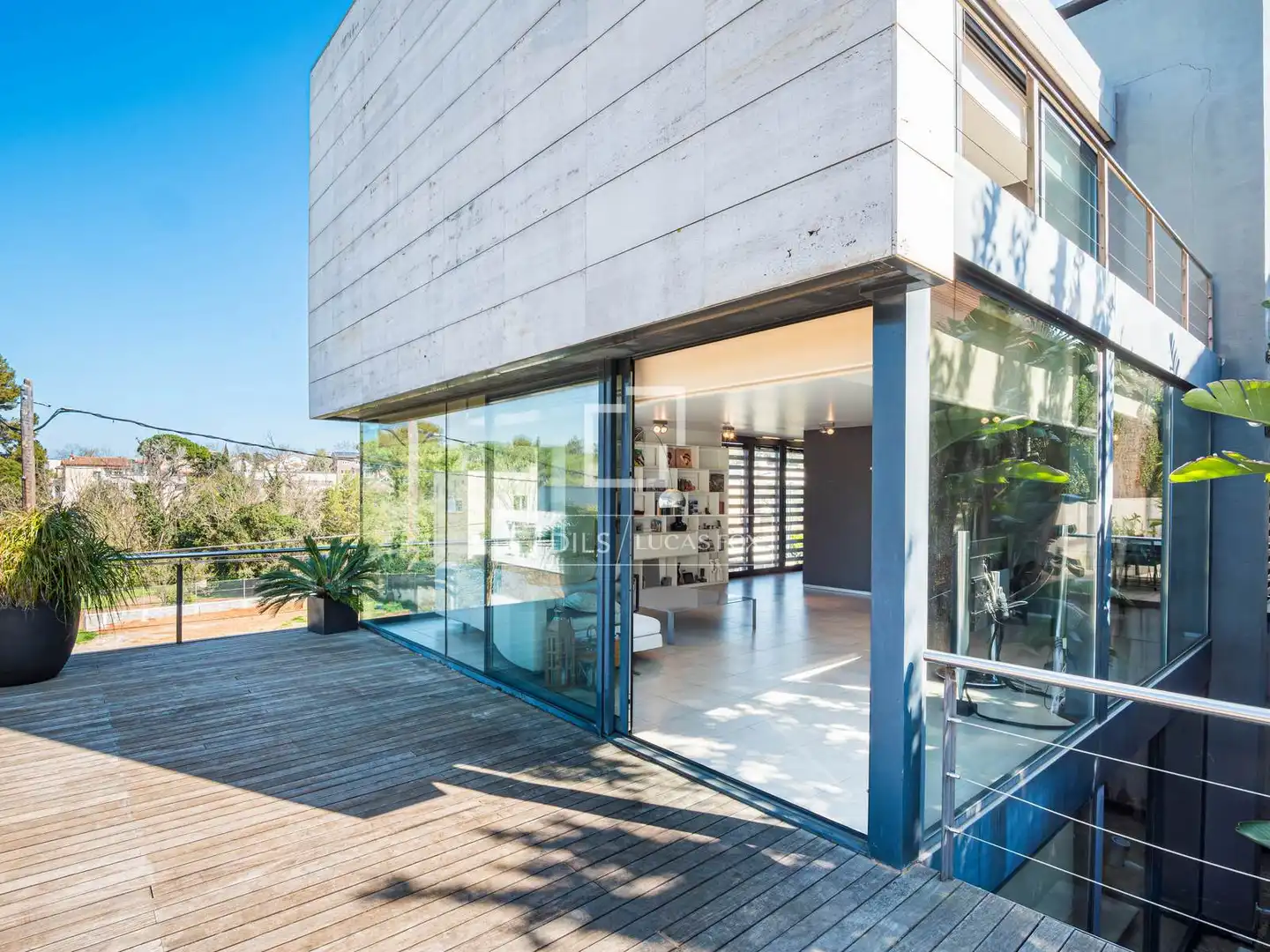 Vista exterior de Casa o xalet en venda en Sant Cugat del Vallès amb Aire condicionat, Calefacció i Terrassa