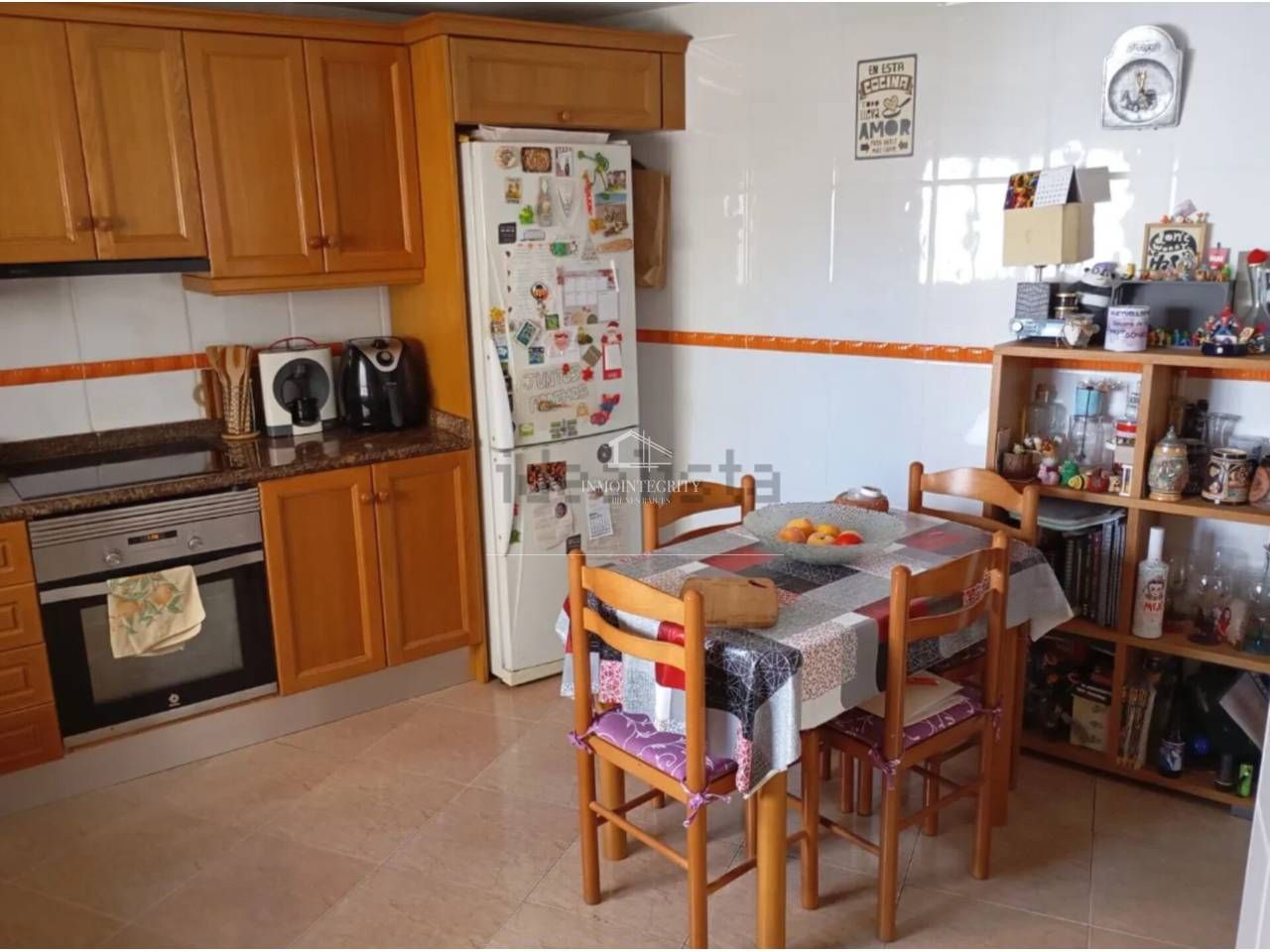 Cuina de Casa adosada en venda en La Pobla de Tornesa amb Calefacció i Moblat