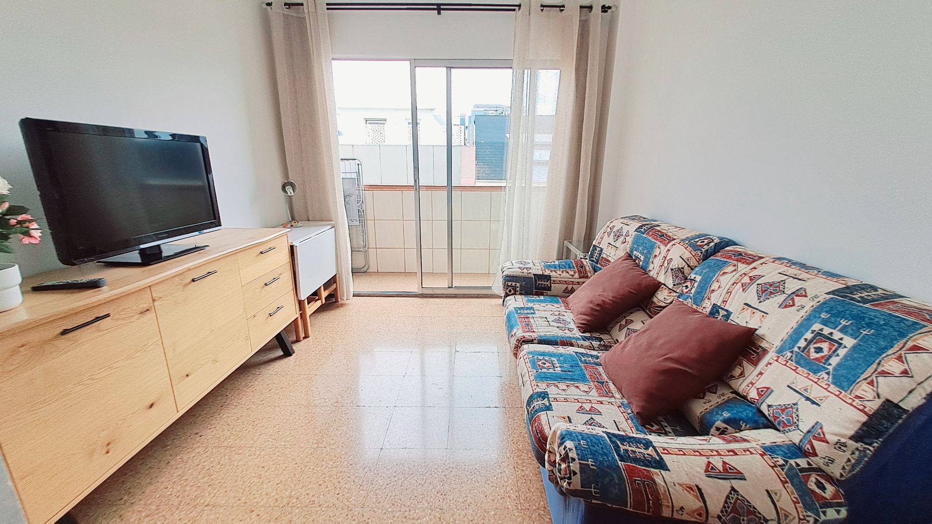 Living room of Study to rent in Las Palmas de Gran Canaria  with Furnished, Washing machine and Microwave