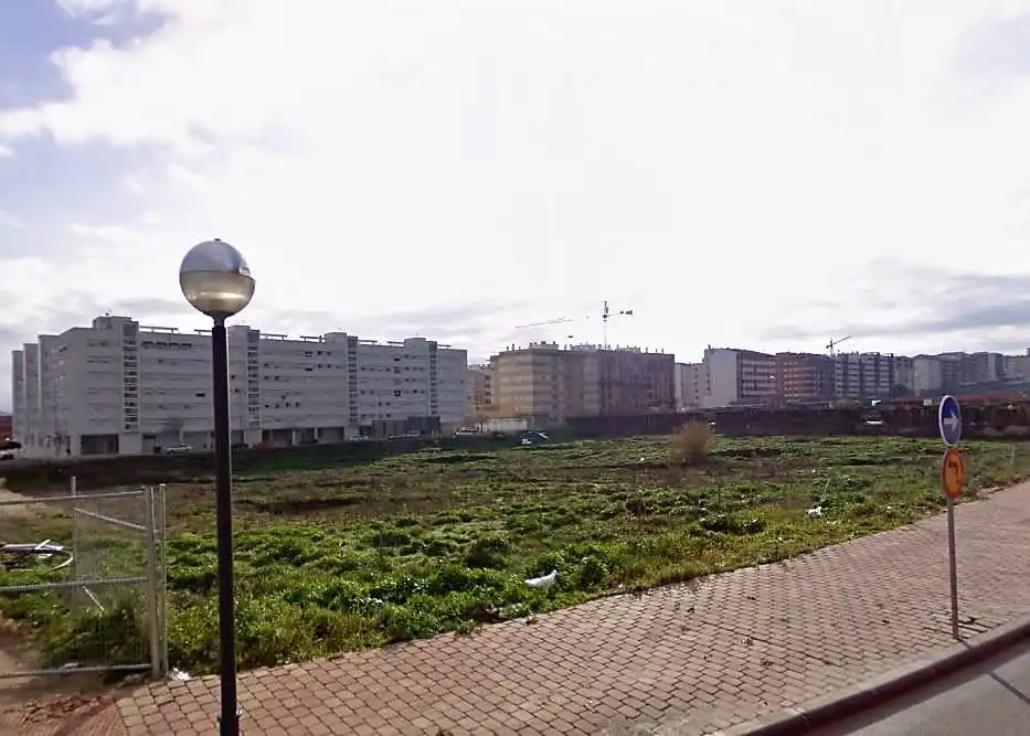 Terreni e lotti in vendita a Renfe - Bulevar 1ª y 2ª Fase