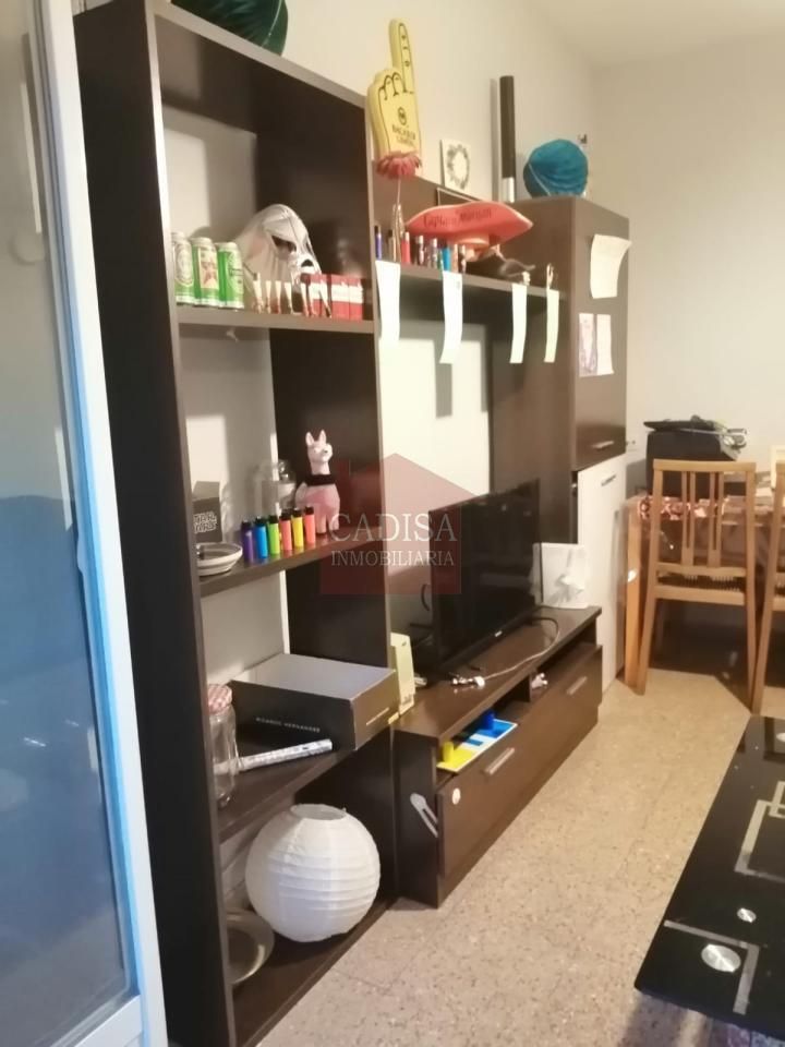 Living room of Flat to rent in Salamanca Capital  with Heating, Storage room and Furnished