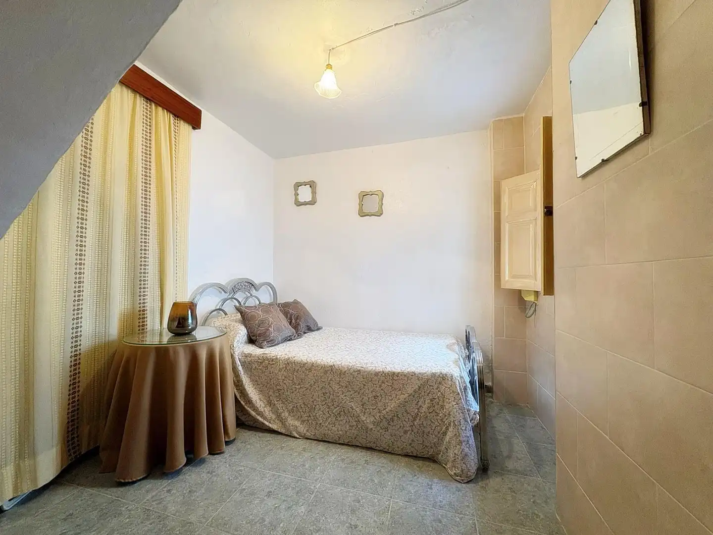 Habitación de Finca rústica en venta en Yunquera con Terraza y Amueblado