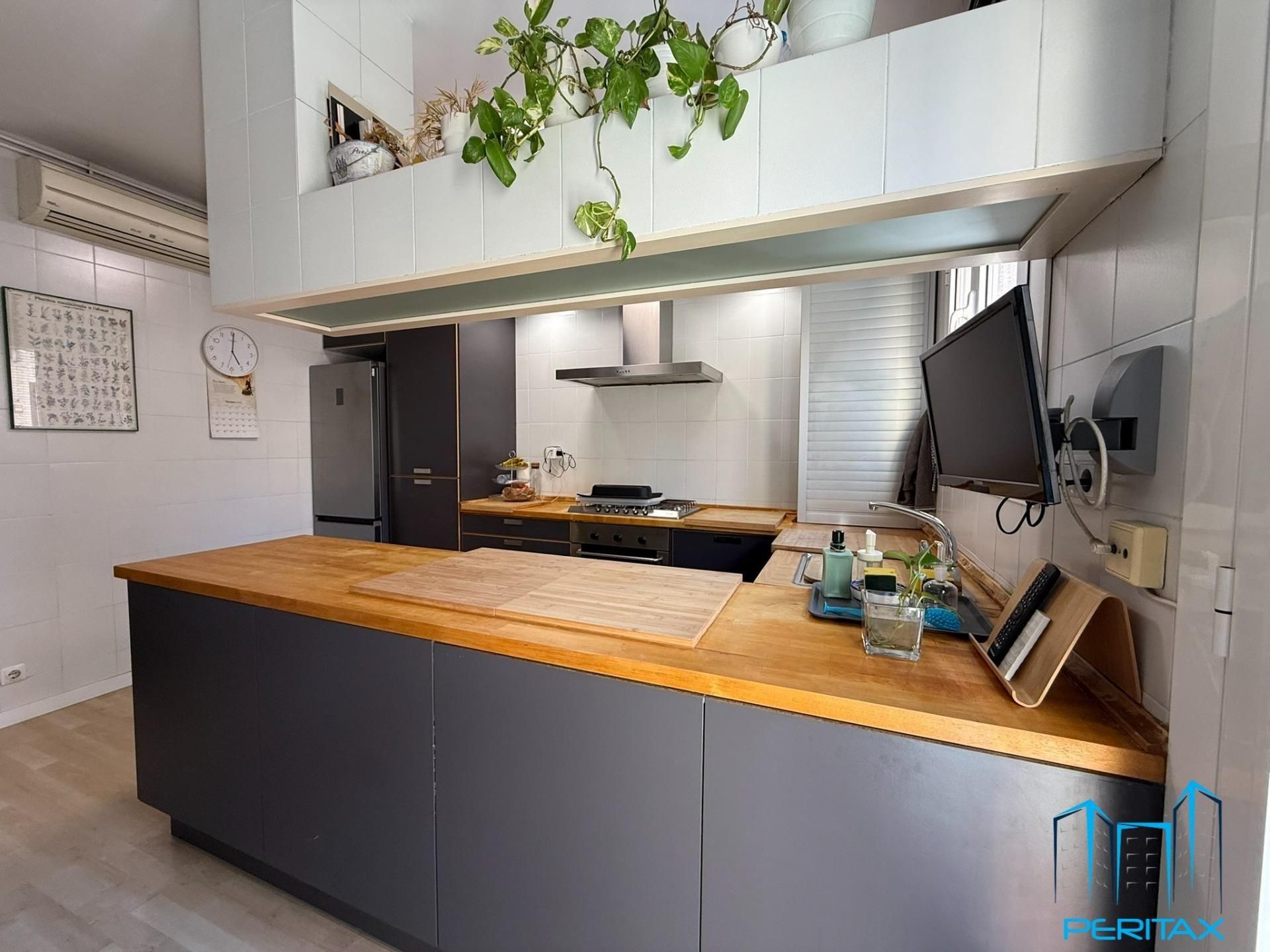 Kitchen of House or chalet for sale in Sabadell  with Air Conditioner, Heating and Private garden