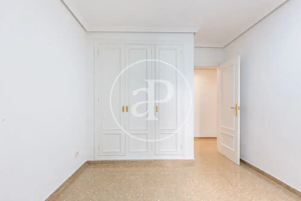 Habitación de Piso en venta en Valencia con Aire acondicionado, Calefacción y Balcón