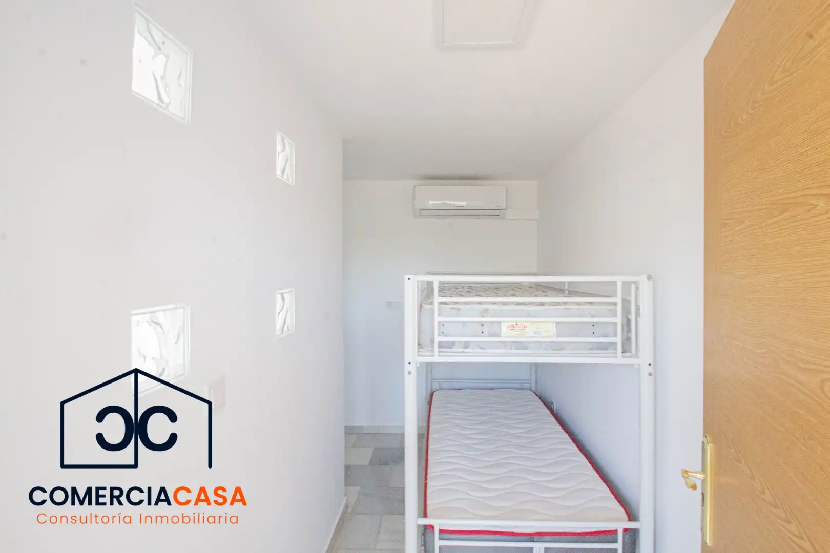 Habitación de Dúplex en venta en Armilla con Aire acondicionado, Calefacción y Terraza