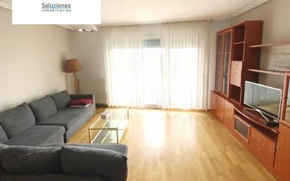 Living room of Flat for sale in  Albacete Capital  with Air Conditioner and Balcony