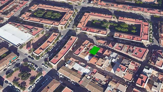 Terreno en Venta en C/ Segorbe en Centro Puerto
