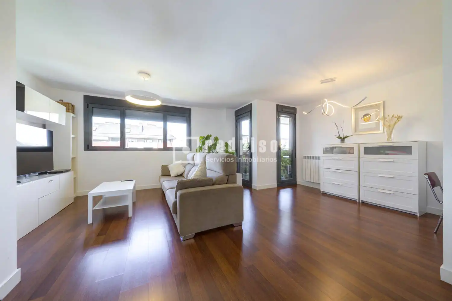 Living room of Flat for sale in Boadilla del Monte  with Air Conditioner, Heating and Private garden