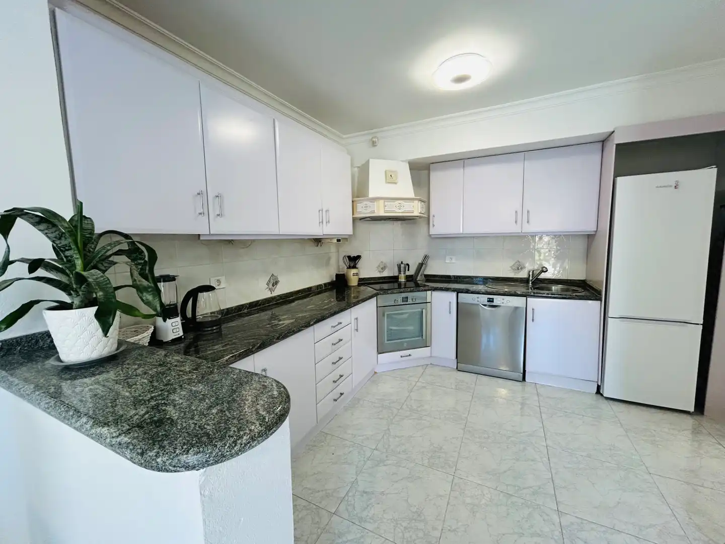 Cocina de Casa o chalet en venta en San Bartolomé de Tirajana con Aire acondicionado, Jardín privado y Terraza