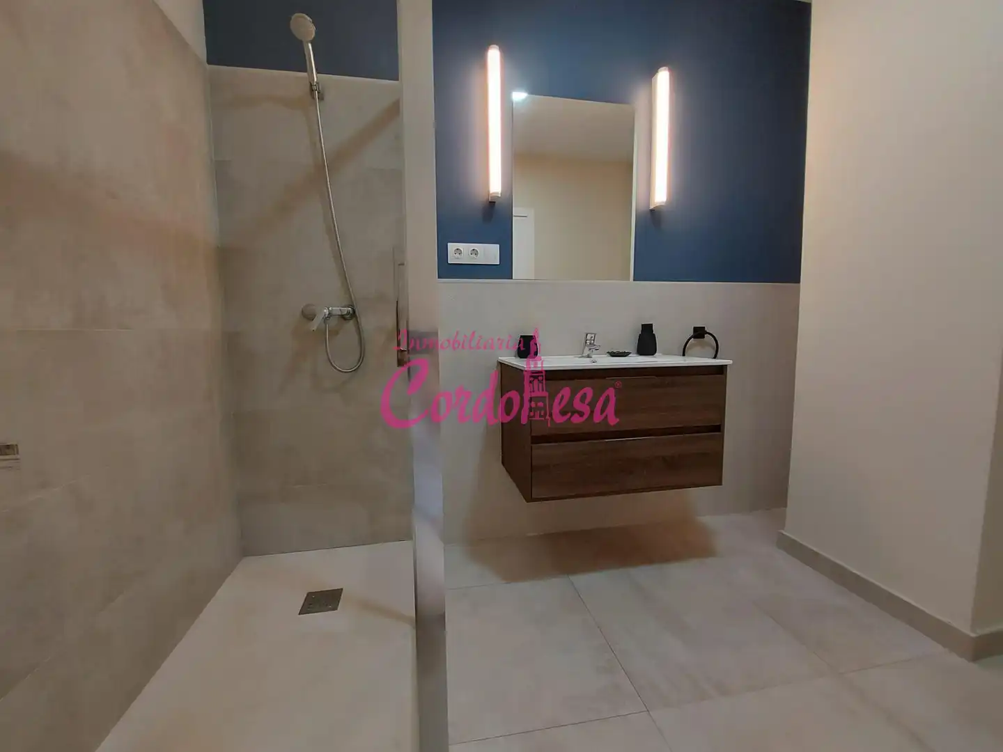 Badezimmer von Loft zur Miete in Córdoba mit Klimaanlage und Heizung
