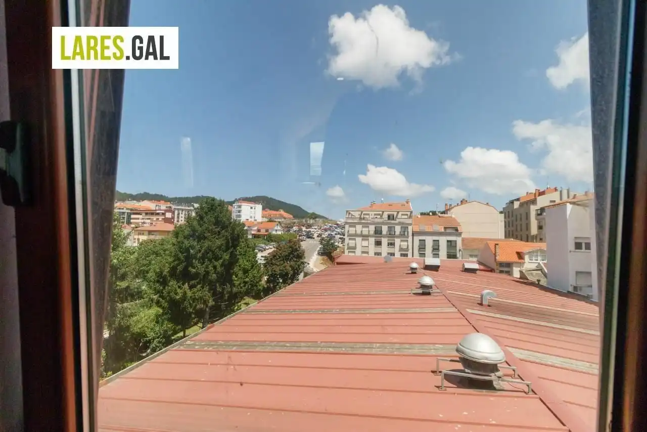Vista exterior de Oficina en venta en Cangas  con Terraza