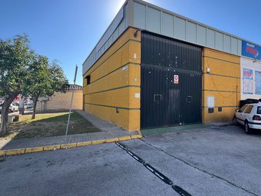 Nau industrial de lloguer a Pisa
