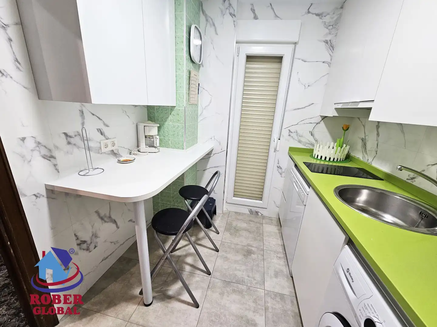 Kitchen of Flat for share in Salamanca  with Heating and Terrace