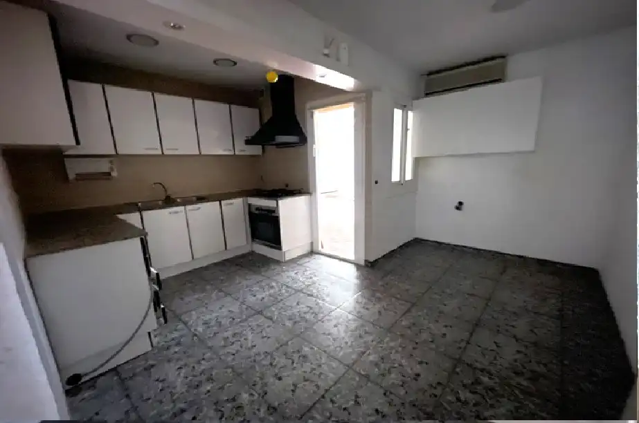 Piso con terraza en venta en Carrer Tres d'Abril, imagen 6
