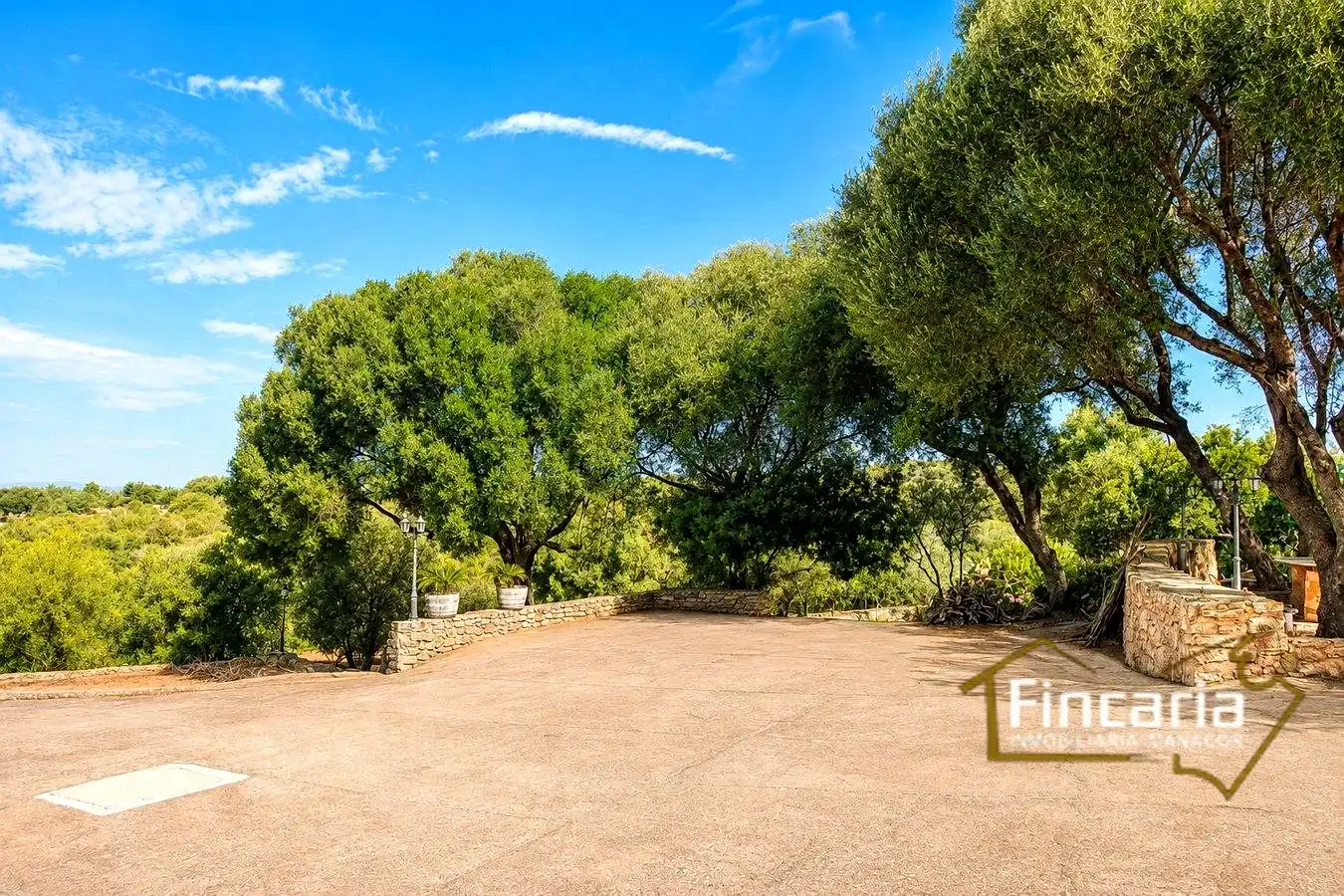Country homes for sale in Manacor  with Air Conditioner, Private garden and Terrace