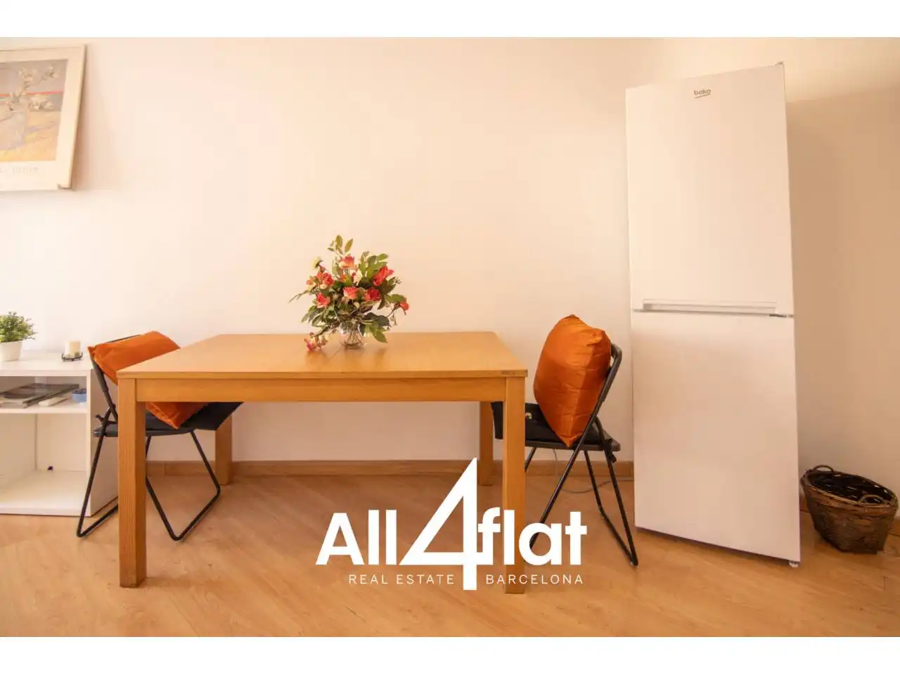 Menjador de Àtic de lloguer en Barcelona amb Aire condicionat, Parquet i Terrassa