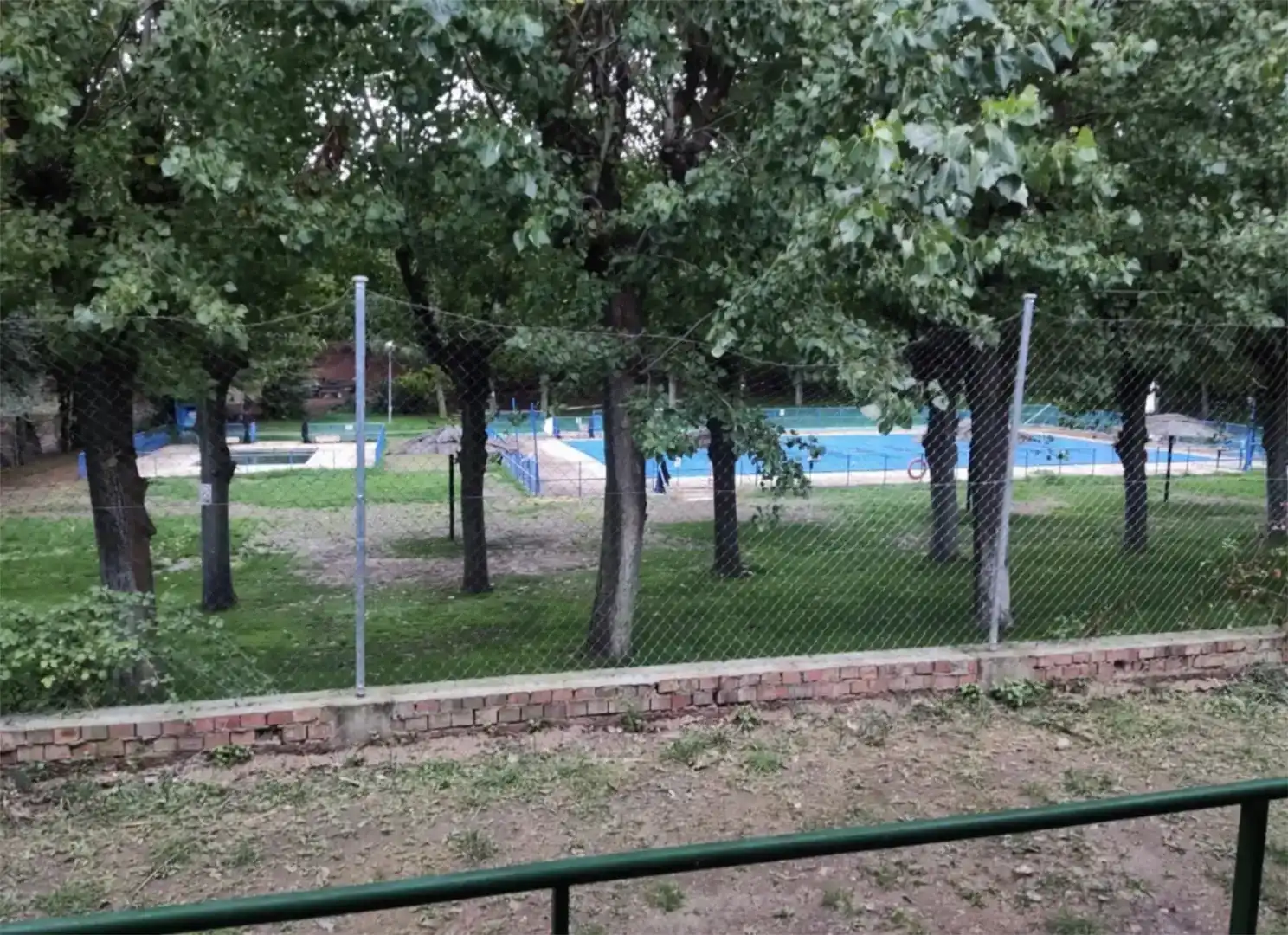 Piscina de Finca rústica en venta en Daganzo de Arriba con Aire acondicionado, Jardín privado y Amueblado