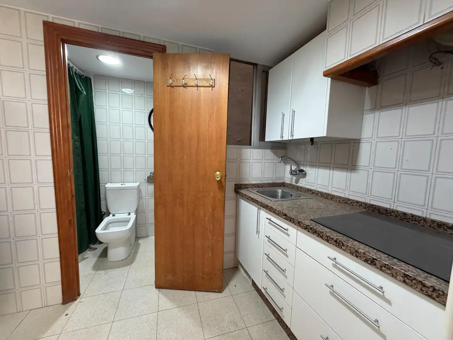 Kitchen of Buildings for sale in Alicante / Alacant