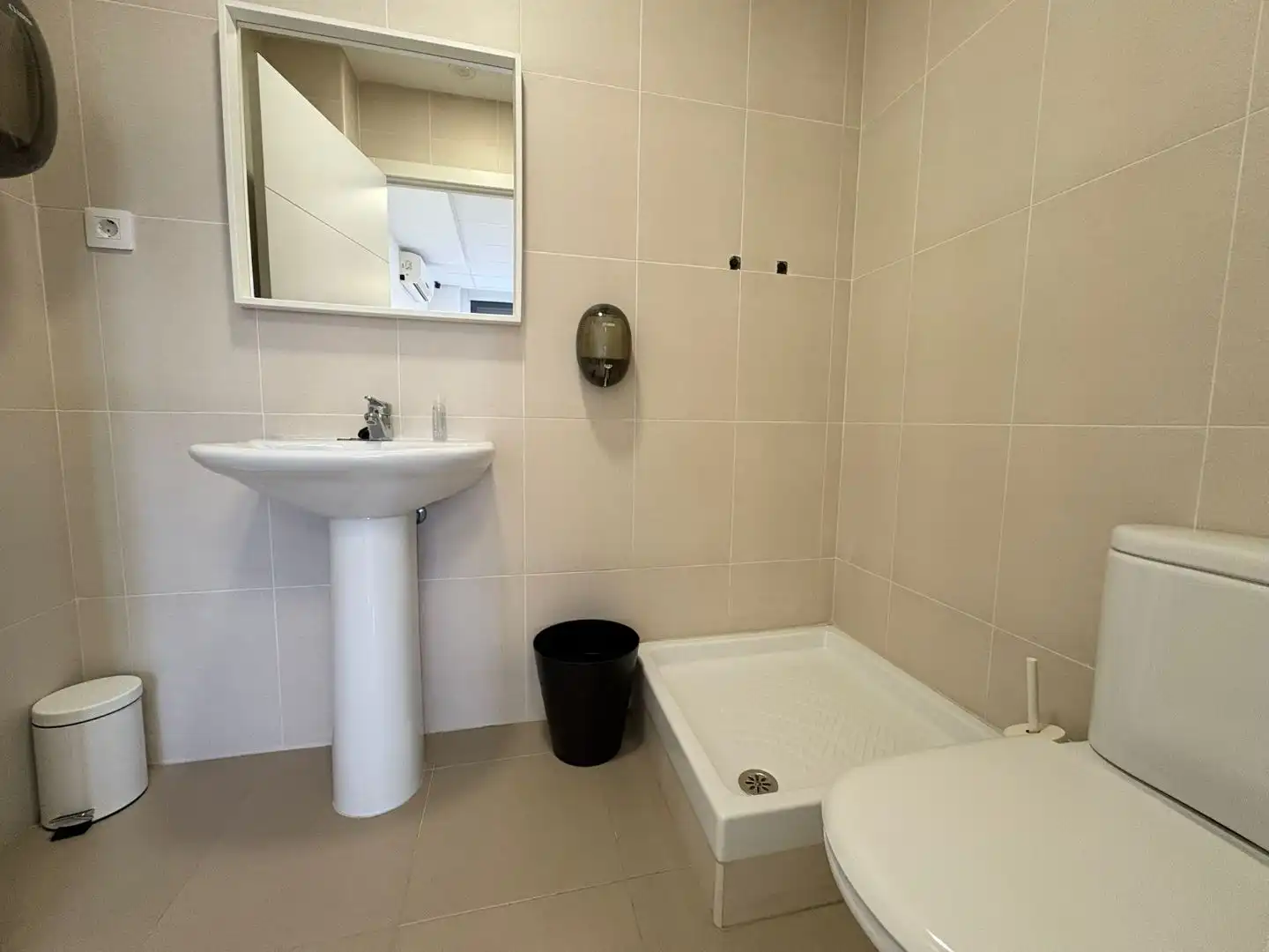 Baño de Oficina en venta en Paterna con Aire acondicionado, Calefacción y Terraza