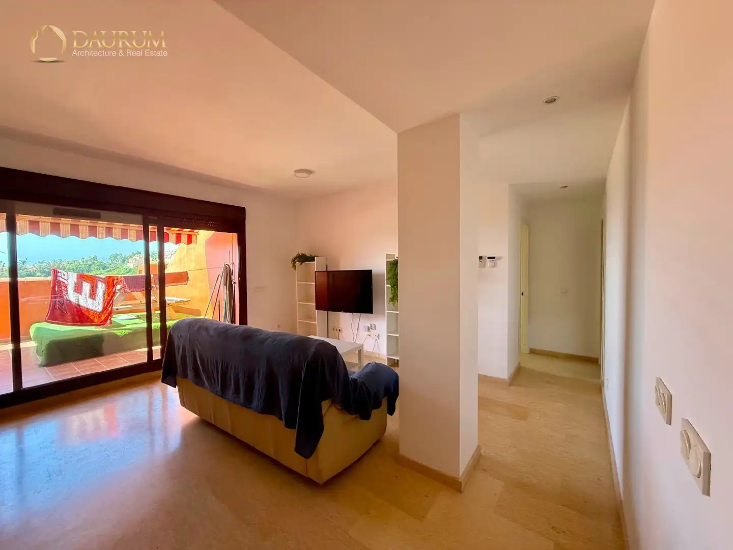 Sala d'estar de Àtic en venda en Castilleja de la Cuesta amb Calefacció, Terrassa i Traster