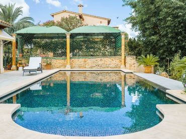 Xalet amb piscina en venda a Cala Blava - Bellavista