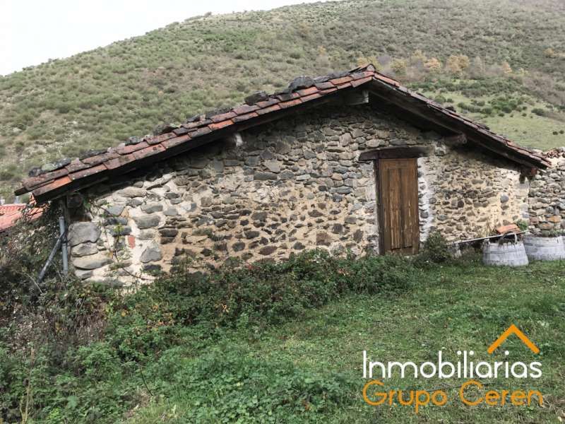 Edifici en venda a Ezcaray