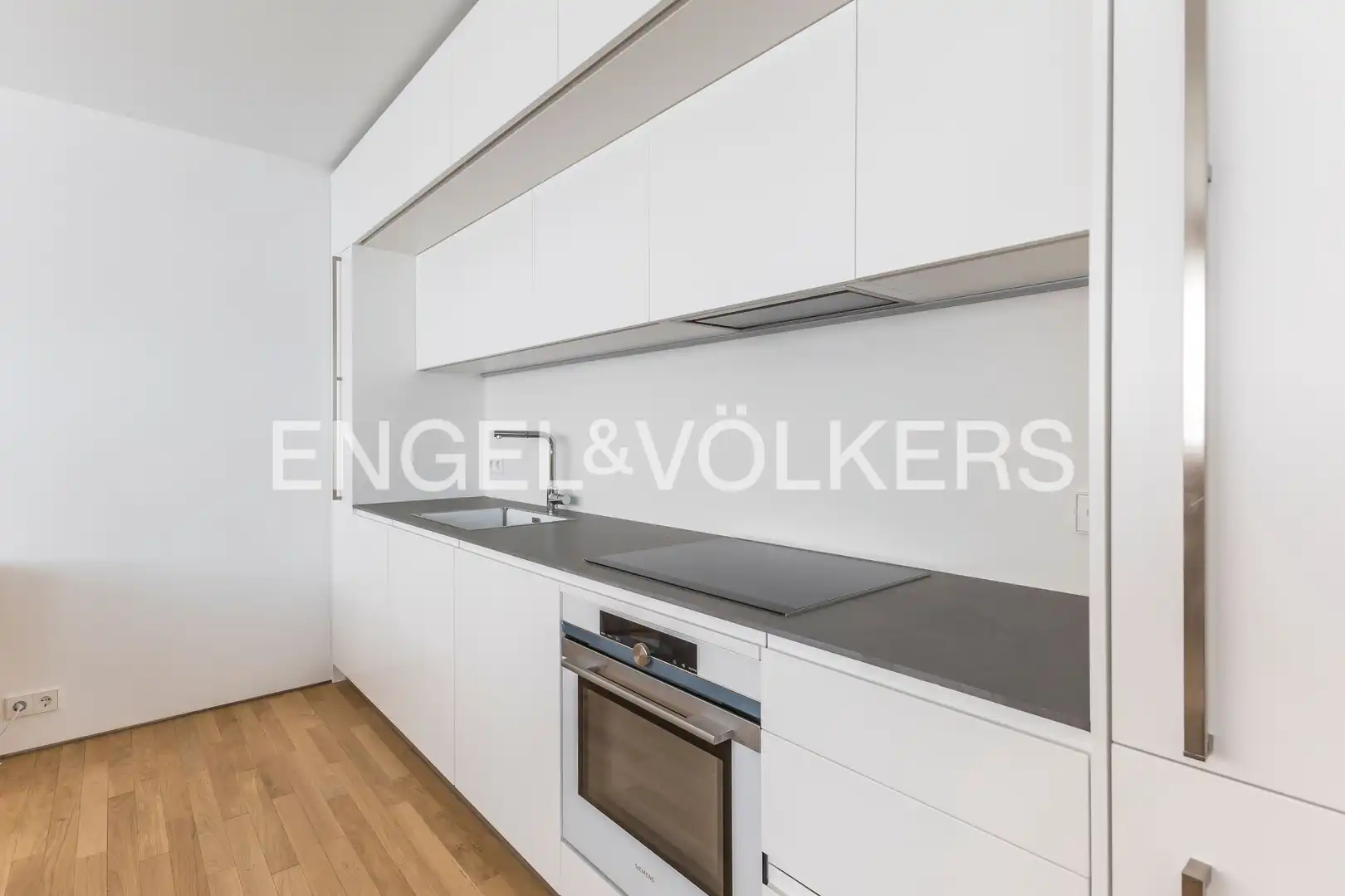 Cocina de Piso en venta en Madrid con Aire acondicionado, Calefacción y Jardín privado